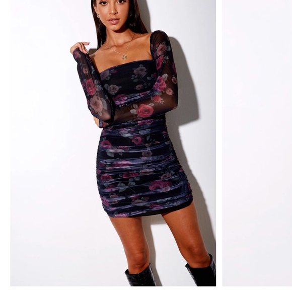 Motel Rocks Dresses & Skirts - Motel Rocks Mariane Bodycon Dress in Vintage Rose y2k 120